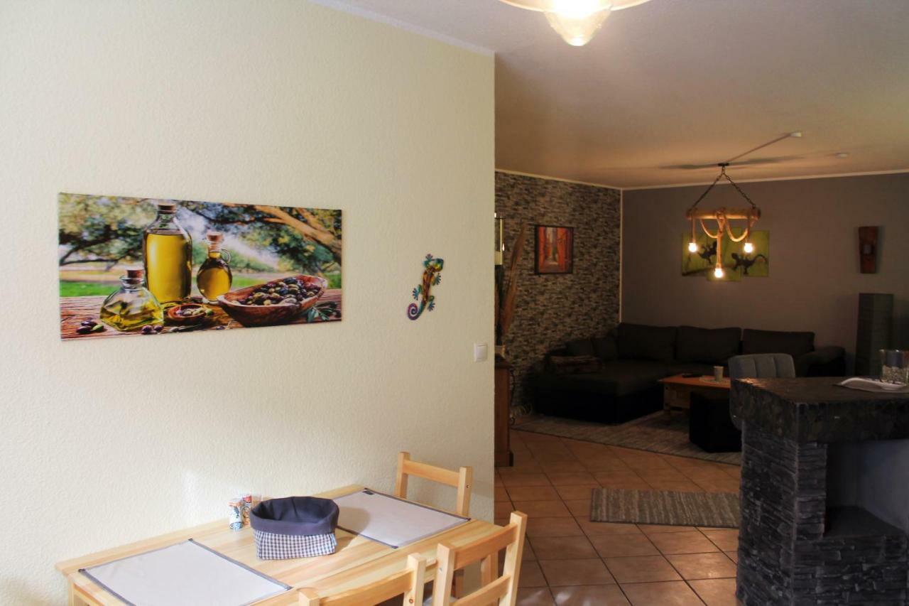 Ferienwohnung "Gecko" Andernach Exteriör bild